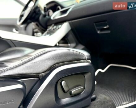 Білий Ленд Ровер Рендж Ровер Евок, об'ємом двигуна 2 л та пробігом 179 тис. км за 12500 $, фото 54 на Automoto.ua