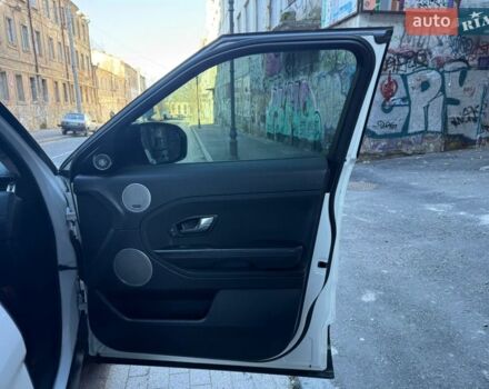 Белый Ленд Ровер Рендж Ровер Эвок, объемом двигателя 2 л и пробегом 168 тыс. км за 17400 $, фото 50 на Automoto.ua