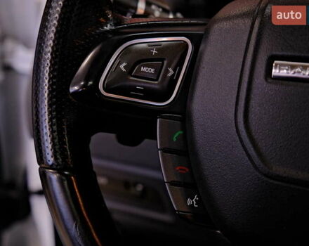 Белый Ленд Ровер Рендж Ровер Эвок, объемом двигателя 2.18 л и пробегом 180 тыс. км за 14900 $, фото 26 на Automoto.ua