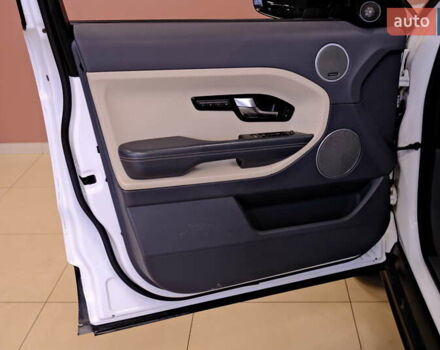 Белый Ленд Ровер Рендж Ровер Эвок, объемом двигателя 2.18 л и пробегом 180 тыс. км за 14900 $, фото 29 на Automoto.ua