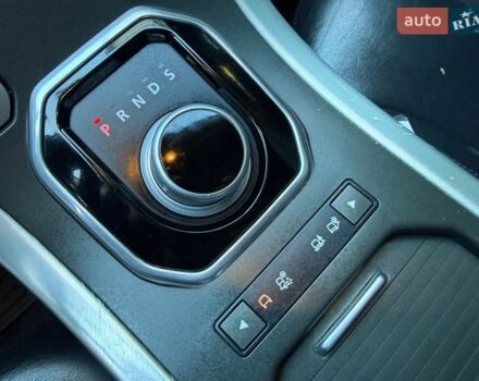 Белый Ленд Ровер Рендж Ровер Эвок, объемом двигателя 2 л и пробегом 168 тыс. км за 17400 $, фото 46 на Automoto.ua