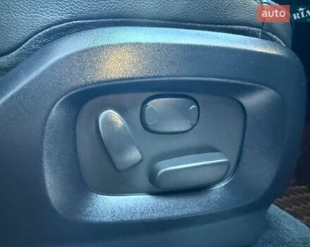 Белый Ленд Ровер Рендж Ровер Эвок, объемом двигателя 2 л и пробегом 168 тыс. км за 17400 $, фото 56 на Automoto.ua