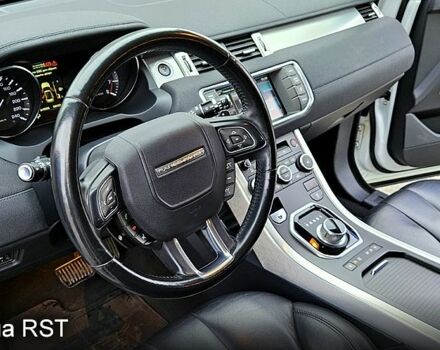 Белый Ленд Ровер Рендж Ровер Эвок, объемом двигателя 2 л и пробегом 84 тыс. км за 17900 $, фото 6 на Automoto.ua