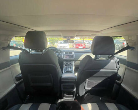 Білий Ленд Ровер Рендж Ровер Евок, об'ємом двигуна 2.18 л та пробігом 220 тис. км за 18000 $, фото 7 на Automoto.ua