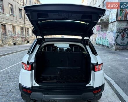 Белый Ленд Ровер Рендж Ровер Эвок, объемом двигателя 2 л и пробегом 168 тыс. км за 17400 $, фото 80 на Automoto.ua