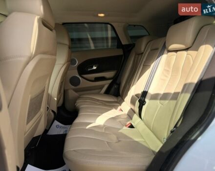 Білий Ленд Ровер Рендж Ровер Евок, об'ємом двигуна 2 л та пробігом 113 тис. км за 17800 $, фото 10 на Automoto.ua