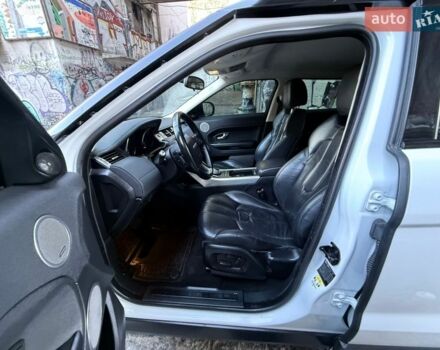 Белый Ленд Ровер Рендж Ровер Эвок, объемом двигателя 2 л и пробегом 168 тыс. км за 17400 $, фото 37 на Automoto.ua