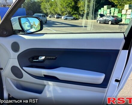 Белый Ленд Ровер Рендж Ровер Эвок, объемом двигателя 2 л и пробегом 135 тыс. км за 17000 $, фото 8 на Automoto.ua