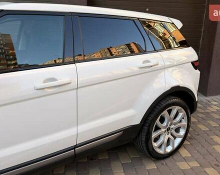Белый Ленд Ровер Рендж Ровер Эвок, объемом двигателя 2 л и пробегом 142 тыс. км за 13750 $, фото 9 на Automoto.ua