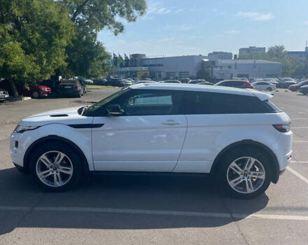 Білий Ленд Ровер Рендж Ровер Евок, об'ємом двигуна 2.18 л та пробігом 220 тис. км за 18000 $, фото 3 на Automoto.ua