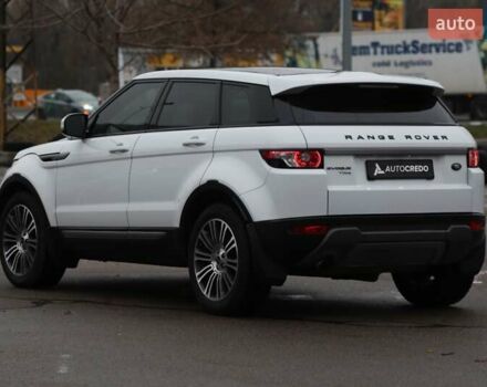 Белый Ленд Ровер Рендж Ровер Эвок, объемом двигателя 2.18 л и пробегом 202 тыс. км за 18000 $, фото 4 на Automoto.ua