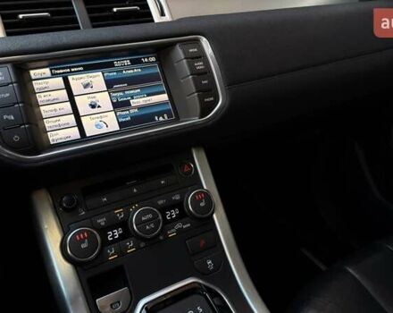 Белый Ленд Ровер Рендж Ровер Эвок, объемом двигателя 2 л и пробегом 142 тыс. км за 13750 $, фото 17 на Automoto.ua