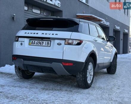 Білий Ленд Ровер Рендж Ровер Евок, об'ємом двигуна 2.18 л та пробігом 198 тис. км за 16500 $, фото 7 на Automoto.ua