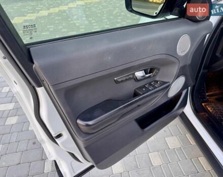 Белый Ленд Ровер Рендж Ровер Эвок, объемом двигателя 2 л и пробегом 168 тыс. км за 17800 $, фото 46 на Automoto.ua