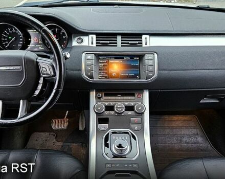 Белый Ленд Ровер Рендж Ровер Эвок, объемом двигателя 2 л и пробегом 84 тыс. км за 17900 $, фото 7 на Automoto.ua