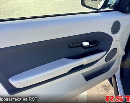 Белый Ленд Ровер Рендж Ровер Эвок, объемом двигателя 2 л и пробегом 135 тыс. км за 17000 $, фото 9 на Automoto.ua