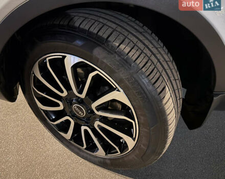 Білий Ленд Ровер Рендж Ровер Евок, об'ємом двигуна 2.18 л та пробігом 135 тис. км за 19900 $, фото 30 на Automoto.ua