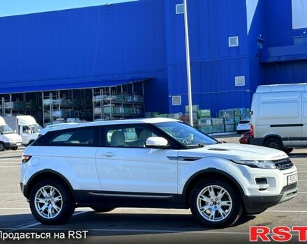 Белый Ленд Ровер Рендж Ровер Эвок, объемом двигателя 2 л и пробегом 135 тыс. км за 17000 $, фото 1 на Automoto.ua