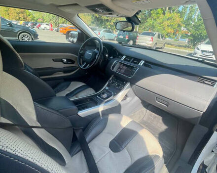 Білий Ленд Ровер Рендж Ровер Евок, об'ємом двигуна 2.18 л та пробігом 220 тис. км за 18000 $, фото 10 на Automoto.ua