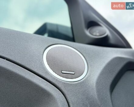 Білий Ленд Ровер Рендж Ровер Евок, об'ємом двигуна 2 л та пробігом 179 тис. км за 12500 $, фото 43 на Automoto.ua