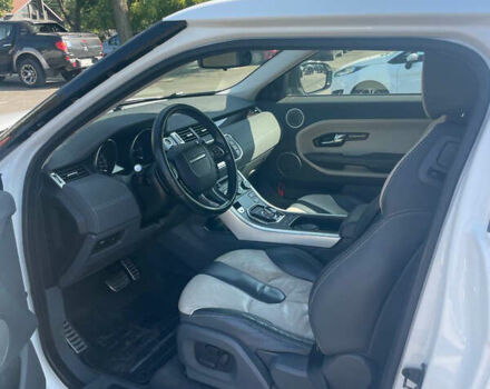 Білий Ленд Ровер Рендж Ровер Евок, об'ємом двигуна 2.18 л та пробігом 220 тис. км за 18000 $, фото 4 на Automoto.ua