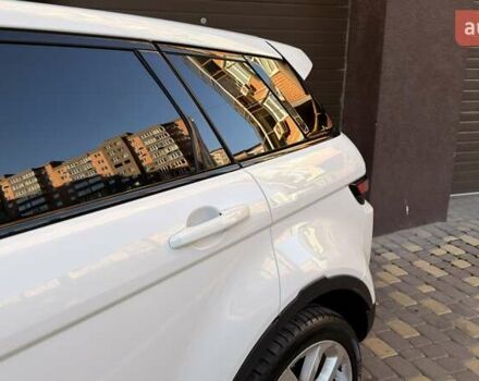 Белый Ленд Ровер Рендж Ровер Эвок, объемом двигателя 2 л и пробегом 142 тыс. км за 13750 $, фото 8 на Automoto.ua