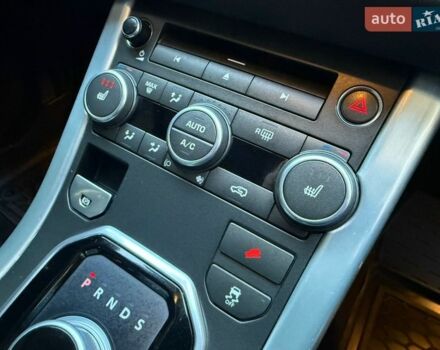 Белый Ленд Ровер Рендж Ровер Эвок, объемом двигателя 2 л и пробегом 168 тыс. км за 17400 $, фото 59 на Automoto.ua