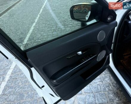 Белый Ленд Ровер Рендж Ровер Эвок, объемом двигателя 2 л и пробегом 168 тыс. км за 17400 $, фото 33 на Automoto.ua