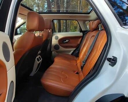 Білий Ленд Ровер Рендж Ровер Евок, об'ємом двигуна 2 л та пробігом 228 тис. км за 13300 $, фото 33 на Automoto.ua
