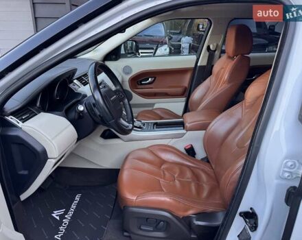 Белый Ленд Ровер Рендж Ровер Эвок, объемом двигателя 2.18 л и пробегом 159 тыс. км за 17900 $, фото 8 на Automoto.ua