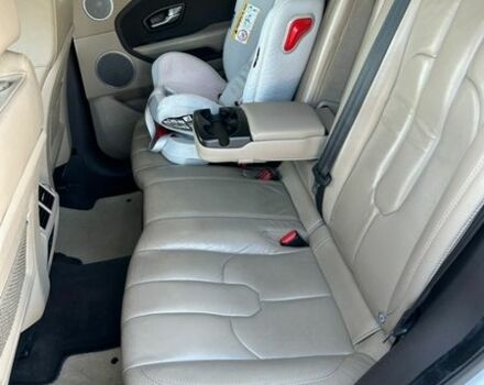 Белый Ленд Ровер Рендж Ровер Эвок, объемом двигателя 2 л и пробегом 183 тыс. км за 11800 $, фото 29 на Automoto.ua