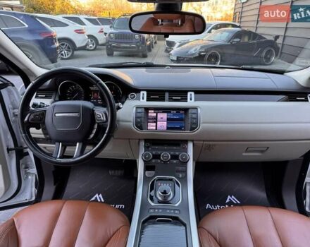 Белый Ленд Ровер Рендж Ровер Эвок, объемом двигателя 2.18 л и пробегом 159 тыс. км за 17900 $, фото 16 на Automoto.ua