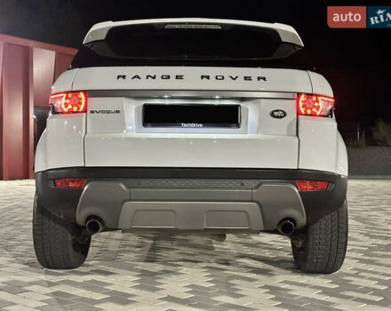 Белый Ленд Ровер Рендж Ровер Эвок, объемом двигателя 2 л и пробегом 320 тыс. км за 12950 $, фото 12 на Automoto.ua