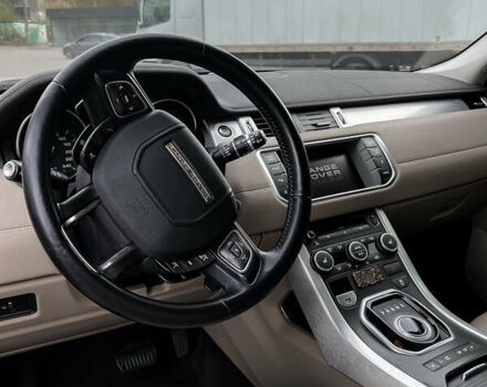 Білий Ленд Ровер Рендж Ровер Евок, об'ємом двигуна 2.2 л та пробігом 190 тис. км за 19800 $, фото 15 на Automoto.ua