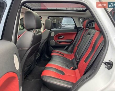 Белый Ленд Ровер Рендж Ровер Эвок, объемом двигателя 2 л и пробегом 63 тыс. км за 18900 $, фото 11 на Automoto.ua