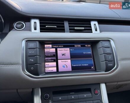 Белый Ленд Ровер Рендж Ровер Эвок, объемом двигателя 2.18 л и пробегом 159 тыс. км за 17900 $, фото 20 на Automoto.ua