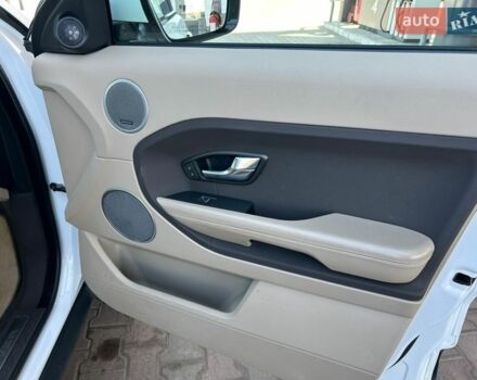 Белый Ленд Ровер Рендж Ровер Эвок, объемом двигателя 2 л и пробегом 183 тыс. км за 11800 $, фото 32 на Automoto.ua