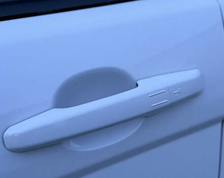 Белый Ленд Ровер Рендж Ровер Эвок, объемом двигателя 2.18 л и пробегом 193 тыс. км за 19500 $, фото 10 на Automoto.ua