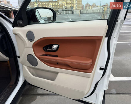 Білий Ленд Ровер Рендж Ровер Евок, об'ємом двигуна 2.2 л та пробігом 108 тис. км за 17800 $, фото 41 на Automoto.ua