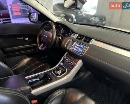 Белый Ленд Ровер Рендж Ровер Эвок, объемом двигателя 2.18 л и пробегом 112 тыс. км за 19999 $, фото 18 на Automoto.ua