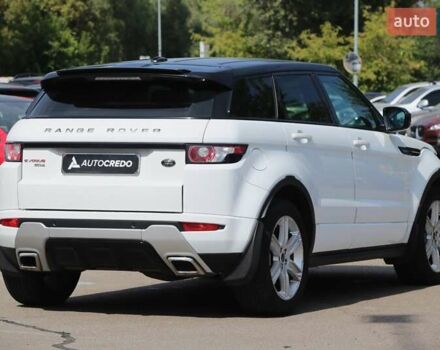 Белый Ленд Ровер Рендж Ровер Эвок, объемом двигателя 2.18 л и пробегом 176 тыс. км за 19500 $, фото 6 на Automoto.ua