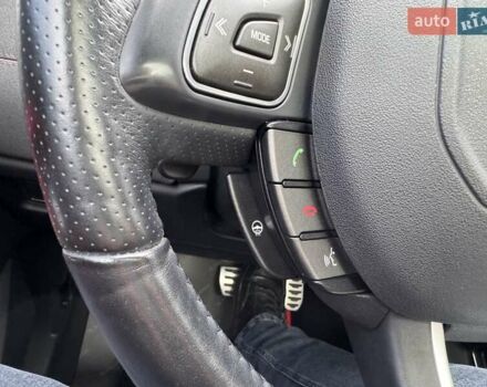 Белый Ленд Ровер Рендж Ровер Эвок, объемом двигателя 2 л и пробегом 63 тыс. км за 18900 $, фото 26 на Automoto.ua