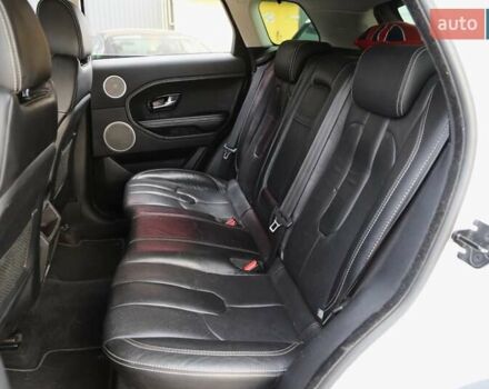 Белый Ленд Ровер Рендж Ровер Эвок, объемом двигателя 2.18 л и пробегом 176 тыс. км за 19500 $, фото 9 на Automoto.ua