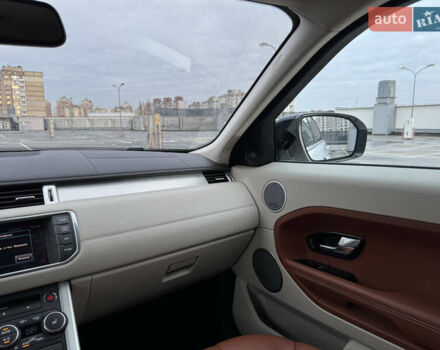 Білий Ленд Ровер Рендж Ровер Евок, об'ємом двигуна 2.2 л та пробігом 108 тис. км за 17800 $, фото 59 на Automoto.ua