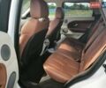 Ленд Ровер Рендж Ровер Евок 2012 у Києві на Automoto.ua Білий Ленд Ровер Рендж Ровер Евок, об'ємом двигуна 2 л та пробігом 155 тис. км за 15750 $, фото 9 на Automoto.ua