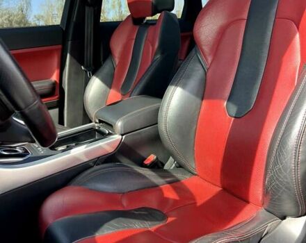 Ленд Ровер Рендж Ровер Эвок 2012 в Каменское - Днепродзержинск на Automoto.ua Белый Ленд Ровер Рендж Ровер Эвок, объемом двигателя 2.18 л и пробегом 135 тыс. км за 20999 $, фото 11 на Automoto.ua