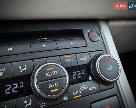 Білий Ленд Ровер Рендж Ровер Евок, об'ємом двигуна 2.2 л та пробігом 108 тис. км за 17800 $, фото 62 на Automoto.ua