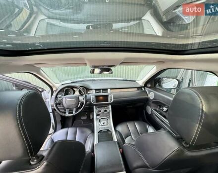 Білий Ленд Ровер Рендж Ровер Евок, об'ємом двигуна 2 л та пробігом 172 тис. км за 18200 $, фото 19 на Automoto.ua