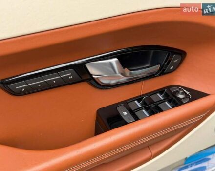 Білий Ленд Ровер Рендж Ровер Евок, об'ємом двигуна 2 л та пробігом 125 тис. км за 14800 $, фото 36 на Automoto.ua