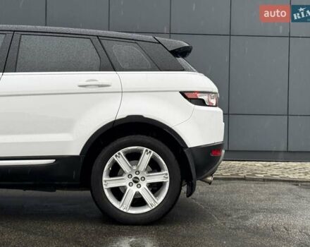 Ленд Ровер Рендж Ровер Эвок 2012 в Киеве на Automoto.ua Белый Ленд Ровер Рендж Ровер Эвок, объемом двигателя 2.18 л и пробегом 127 тыс. км за 19900 $, фото 5 на Automoto.ua